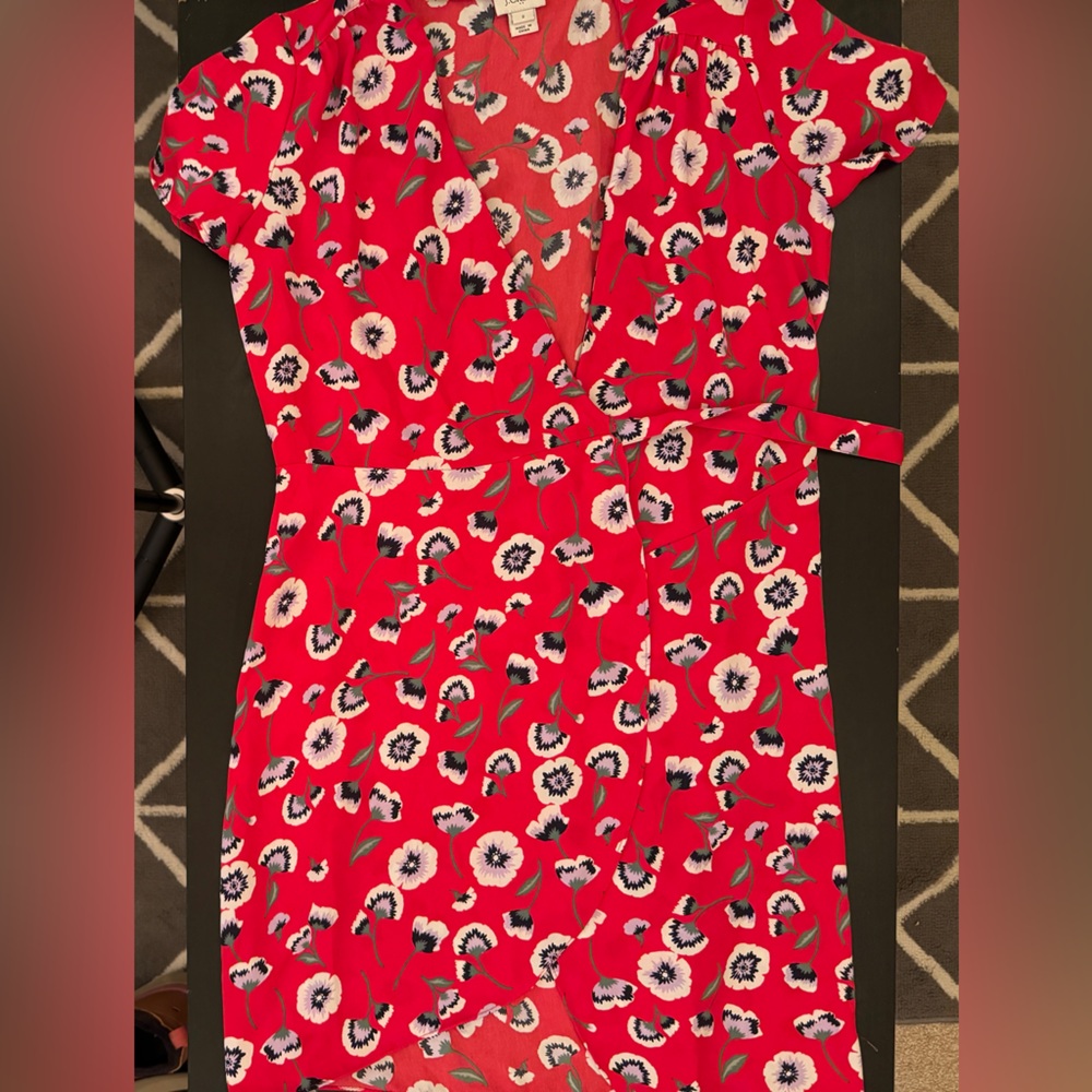 🌷J. Crew Red Floral Short Sleeve Wrap Dress🌷 - Size 2